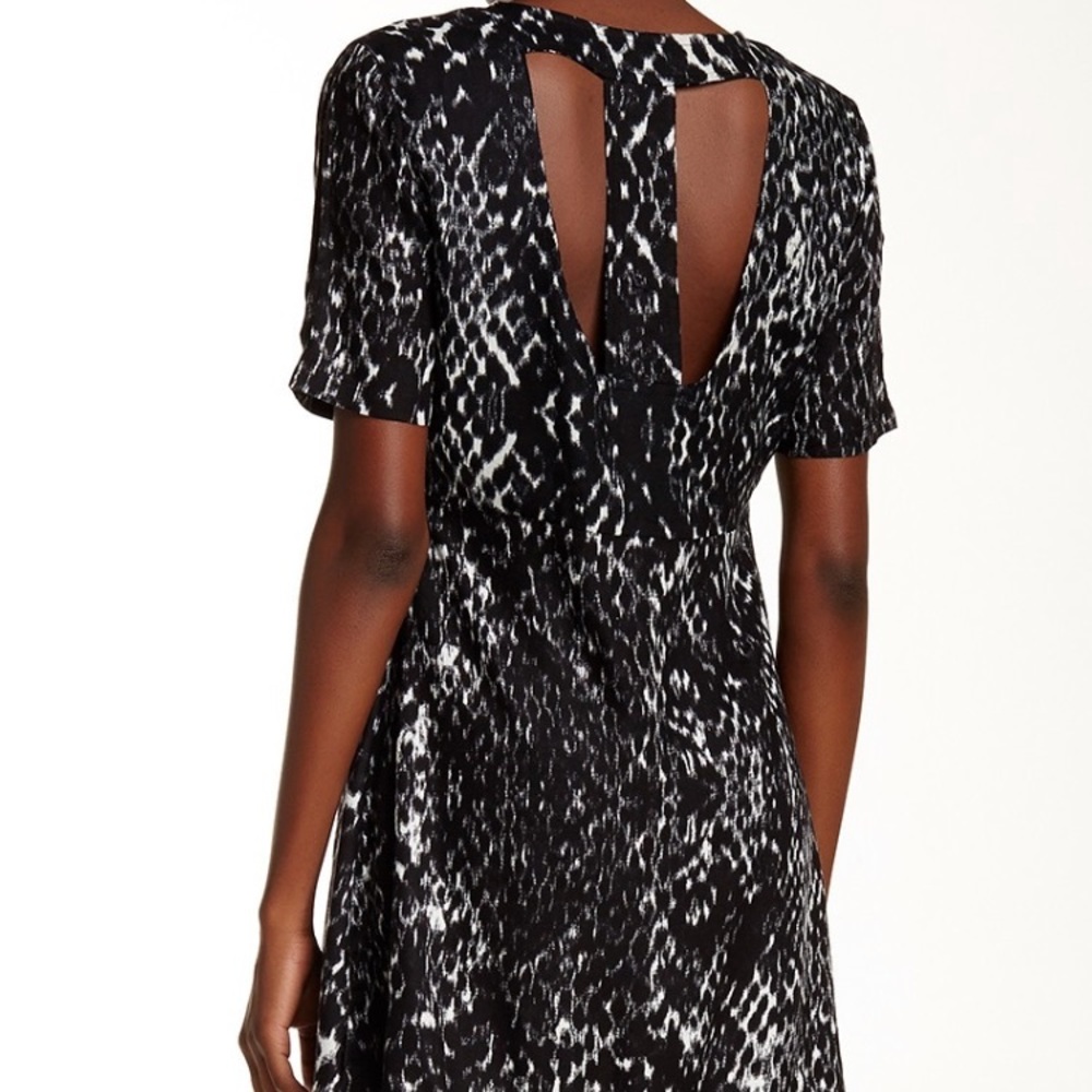NWOT RVCA-Flo Mini Dress - Picture 2 of 8